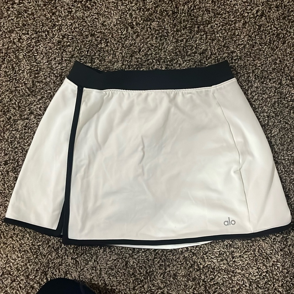 Alo Yoga Airbrush streamlined skirt
